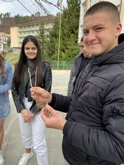 Първа пролет - 21 април 4