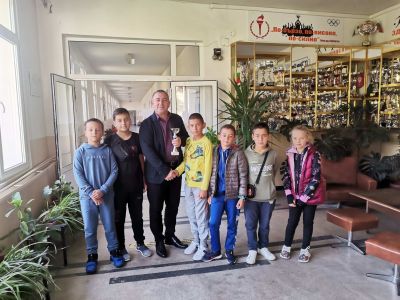 Успехи на 12 и 14-годишните хокеисти на държавните първенства при подрастващите 2